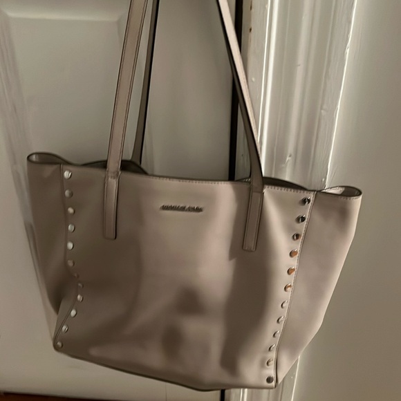 Michael Kors pocketbook and matching wallet - Picture 1 of 4